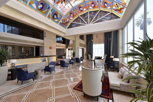 Ramada Resort by Wyndham Manama Seef, Lobby