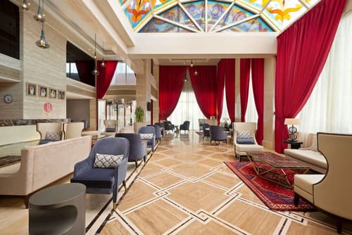 Ramada Resort by Wyndham Manama Seef, Lobby