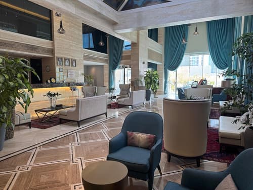 Ramada Resort by Wyndham Manama Seef, Lobby