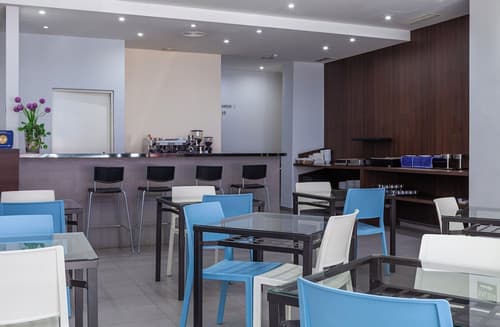 Hotel Olympia Universidades, Coffee shop