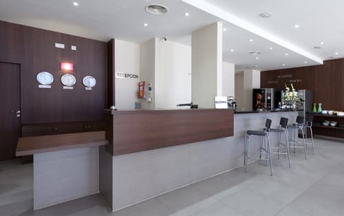 Hotel Olympia Universidades, Reception