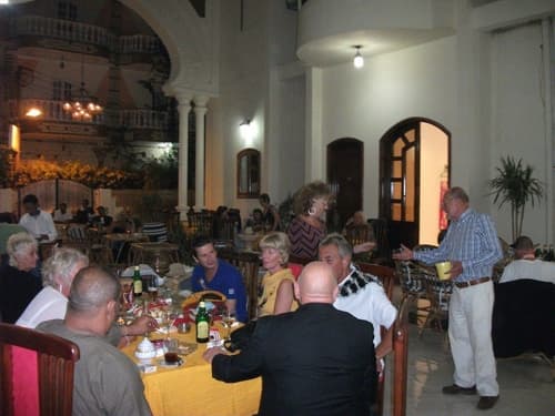 Alhambra Hotel, Restaurant