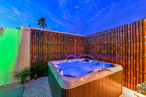 Swiss Paradise Aruba, Primary image