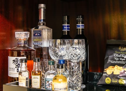 The Vagabond Club, Singapore, a Tribute Portfolio Hotel, Minibar