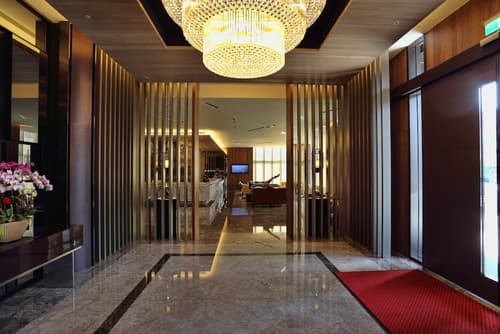 Hotel Intrendy, Interior entrance