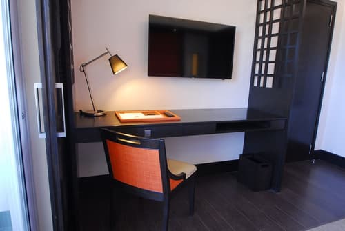 BE Grand Resort Bohol, Room