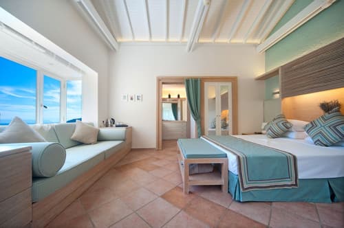 Dionysos Hotel, Room