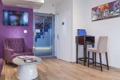 Hôtel Jenner, Lobby