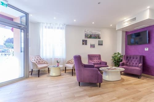 Hôtel Jenner, Lobby