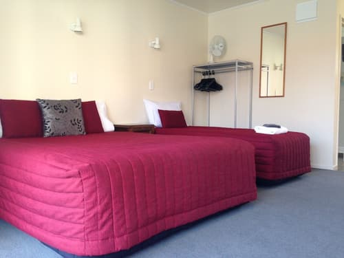 Amber Court Motel, Room