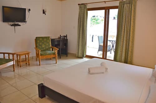 Forest Lodge Guest House