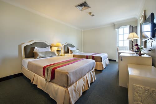 Royal Rattanakosin Hotel