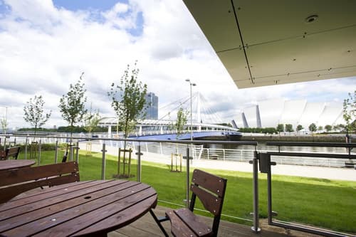 Premier Inn Glasgow Pacific Quay, Exterior