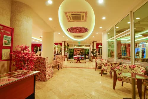 Pine House by Werde Hotels, Interior entrance