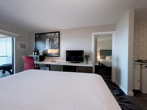 The Oceanside, a Coast Hotel