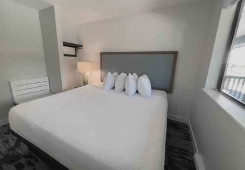 The Oceanside, a Coast Hotel