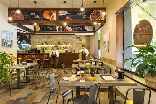 Hotel de Francia y París, Snack bar