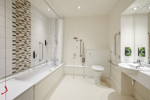 Premier Inn Glasgow Stepps - M80 J3