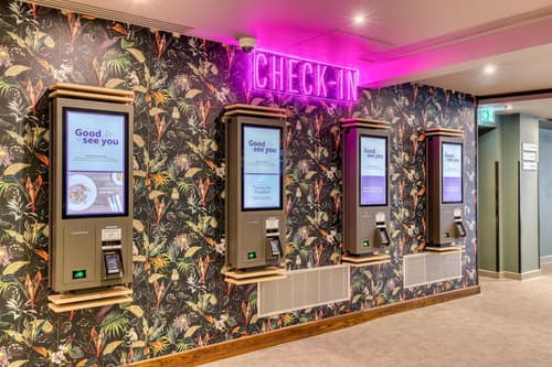 Premier Inn Glasgow Stepps - M80 J3