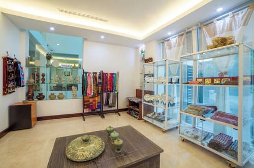 Phnom Penh Katari Hotel, Reception