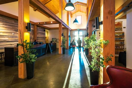 Rush Creek Lodge and Spa at Yosemite, Reception