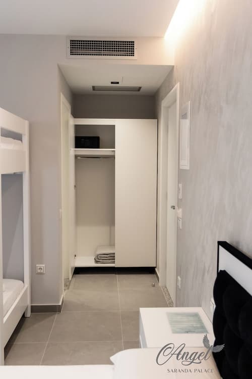 Angel Saranda Palace