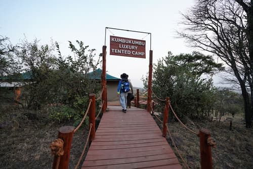 KumbuKumbu Luxury Tented Camp