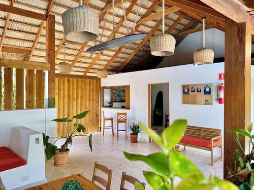 La Curadina Encuentro Surf Resort, Reception