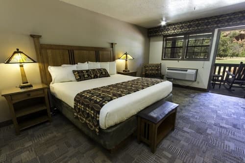 Zion Lodge - Inside the Park, Room