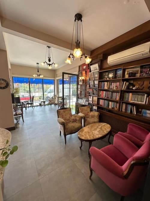 Queen Seagull Boutique Hotel