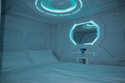 Blue Viking Pods, Room