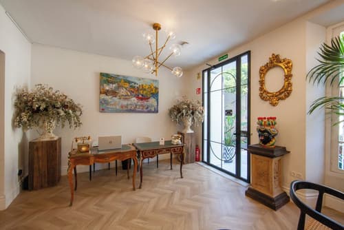 Pries Homes - La casa azul, Reception