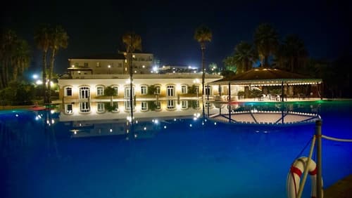 Hotel Kaos
