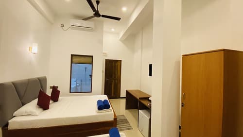 Ziegler Cottage, Room