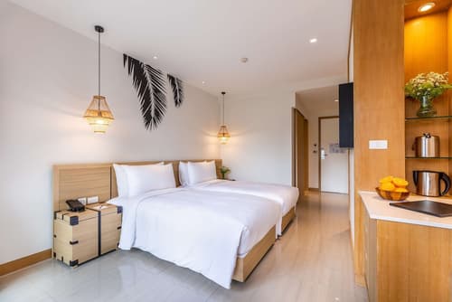 OUTRIGGER Surin Beach Resort