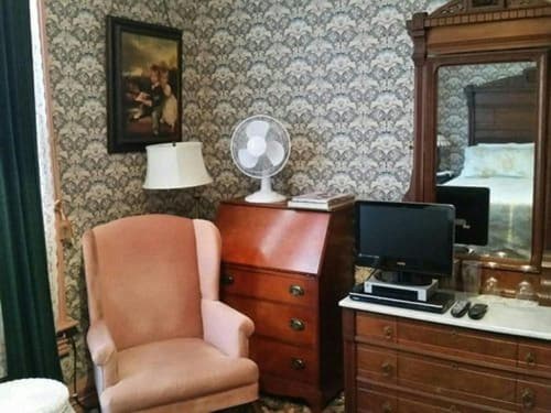 Geiger Victorian B&B, Room