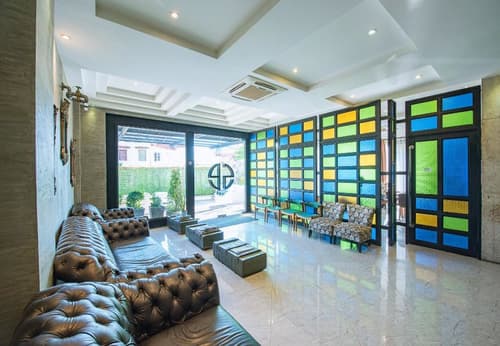 S Park Design Hotel, Lobby sitting area