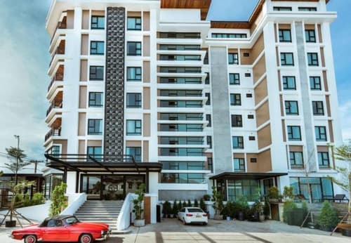 S Park Design Hotel, Front of property