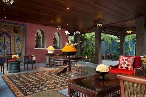 Dwaraka The Royal Villas, Lobby sitting area
