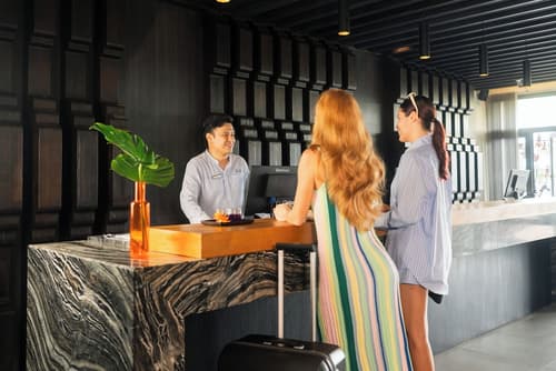 Hotel IKON Phuket, Reception