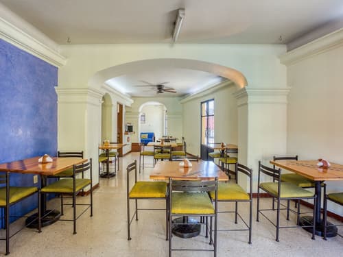 Capital O Parador Crespo Hotel, Oaxaca