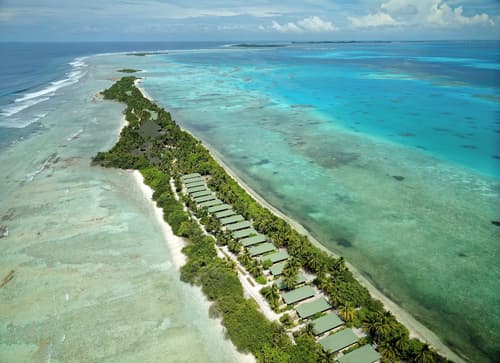 Canareef Resort Maldives, Interior entrance