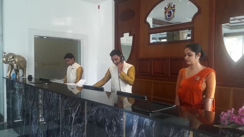 Earl's Regent Kandy, Reception