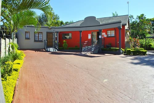 Lapologa Bed and Breakfast