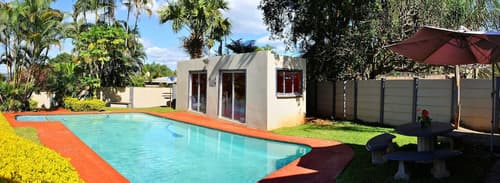 Lapologa Bed and Breakfast, Pool