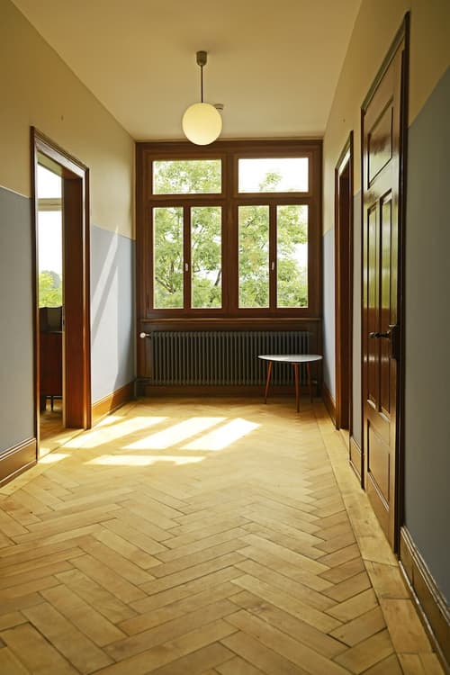 Hotel Militärkantine, Interior entrance