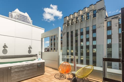 Renaissance Montreal Downtown Hotel