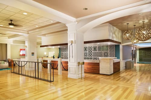 Wyndham Garden Lake Buena Vista – Disney Springs® Area, Lobby