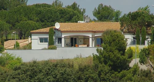Les Balcons de Maragon, Exterior