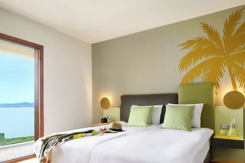 Akrathos Beach Hotel, Room